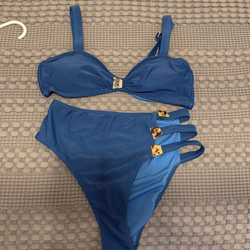 Cupshe size medium bathing suit high waisted